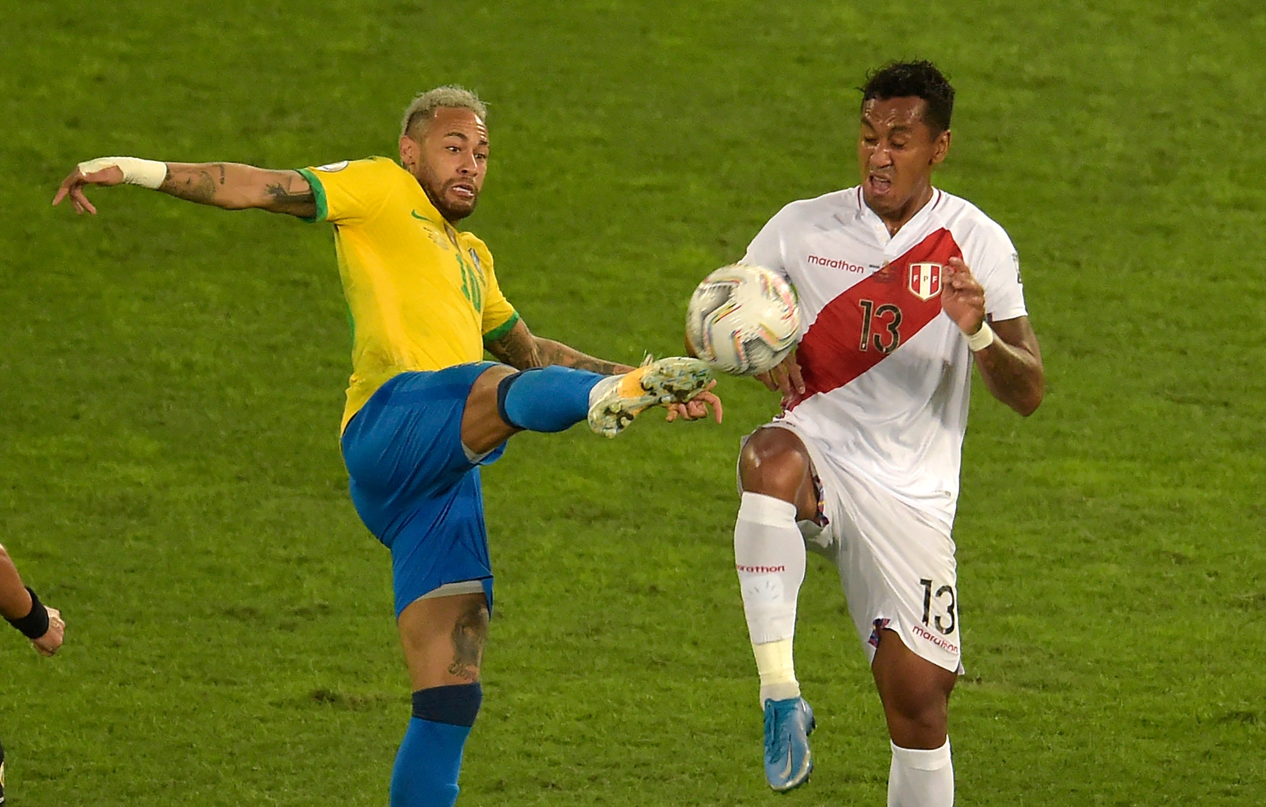 Neymar vs Peru