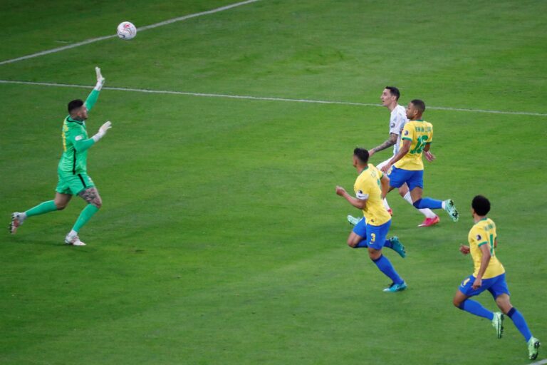 angel di maria goal vs brazil