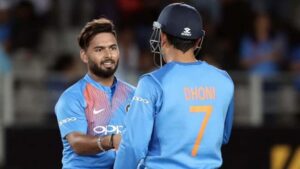 Pant and dhoni