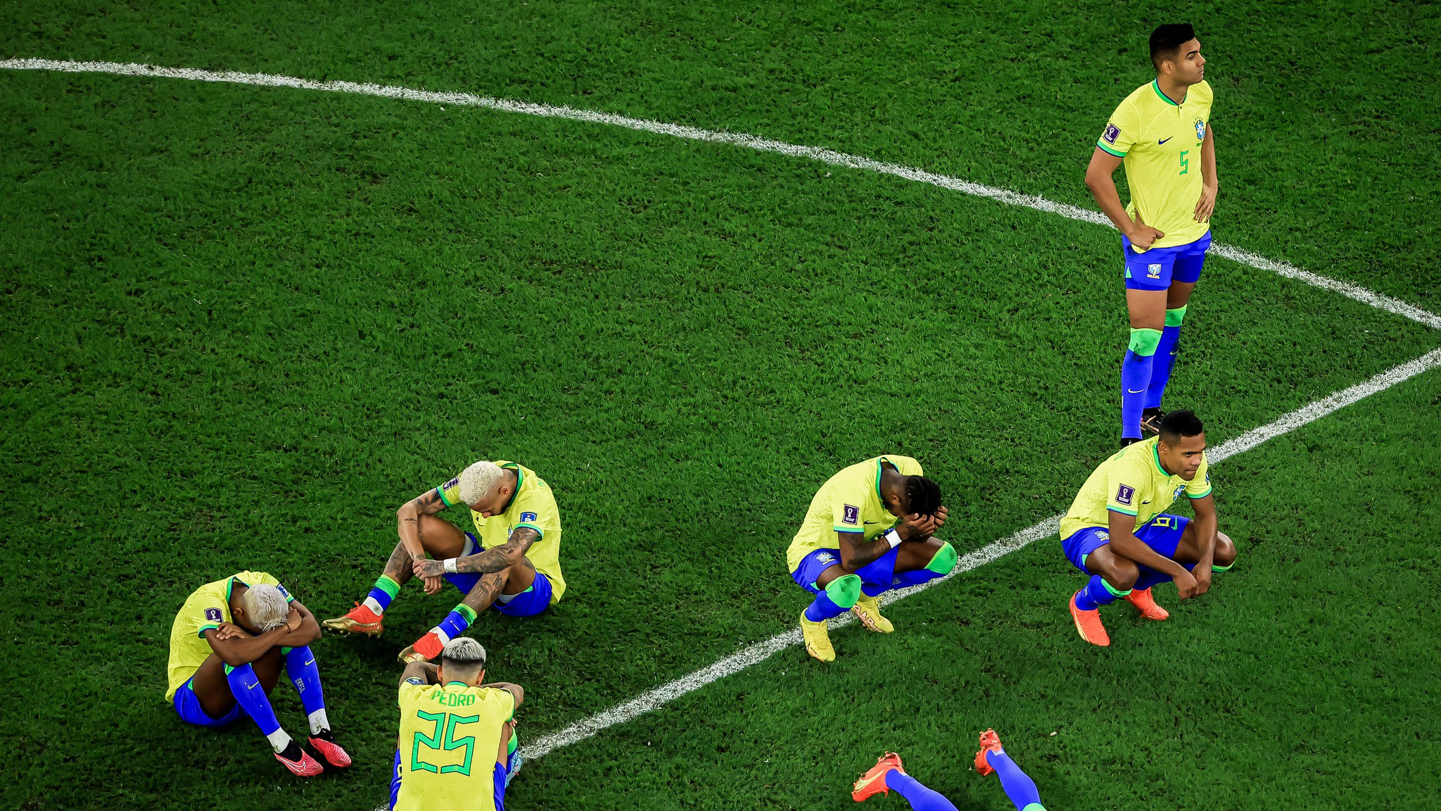 brazil players sad