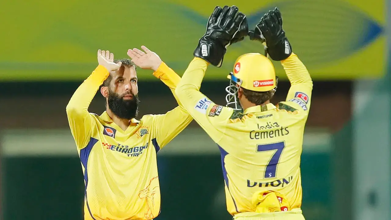 moeen ali and ms dhoni